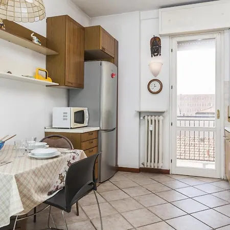 Vespri Siciliani Halldis Apartmán Milán