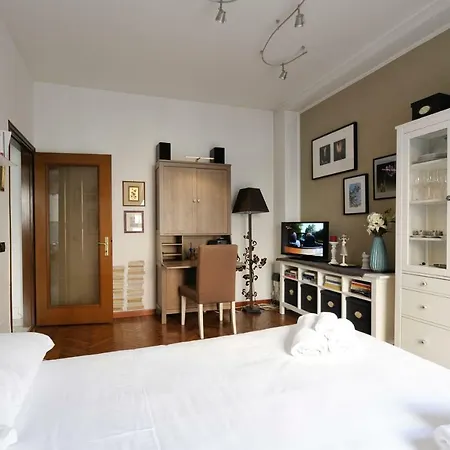 Vespri Siciliani Halldis Apartmán *