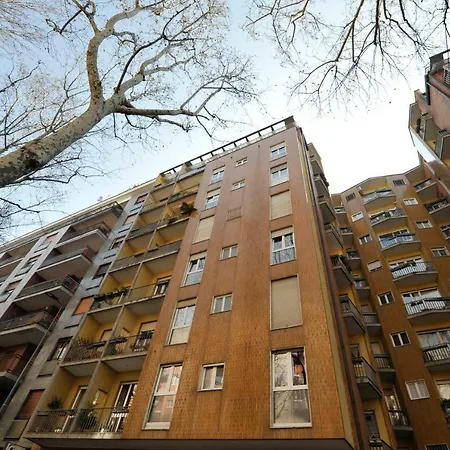 Vespri Siciliani Halldis Apartmán Milán
